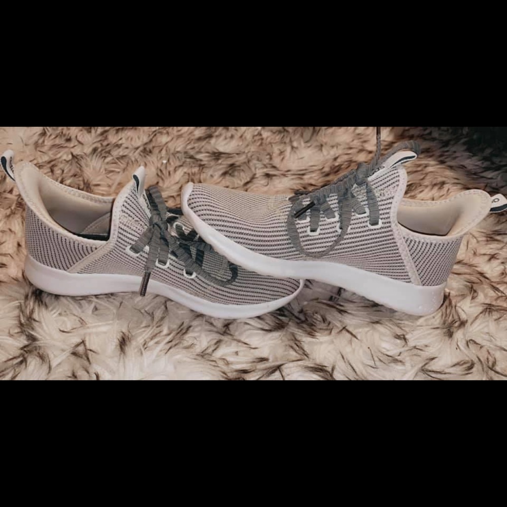 ADIDAS CLOUD-FOAM SHOES